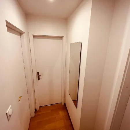 Petit 201 Apartment