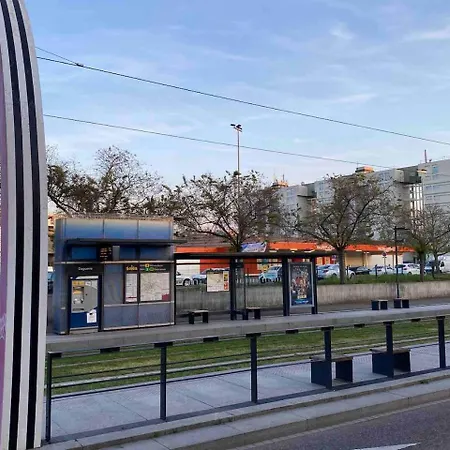 Petit 201